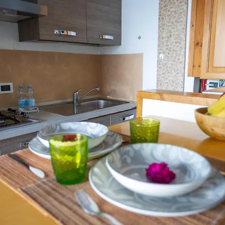 Bloom And Wood - A Zen Retreat At Emily Casa vacanze *